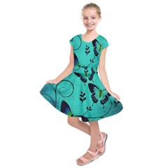 Texture Butterflies Background Kids  Short Sleeve Dress by Celenk