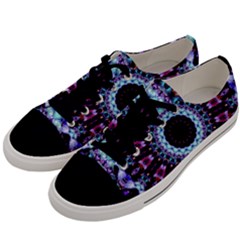 Kaleidoscope Shape Abstract Design Men s Low Top Canvas Sneakers