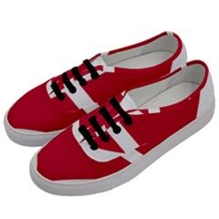 Heart Love Flag Denmark Red Cross Men s Classic Low Top Sneakers