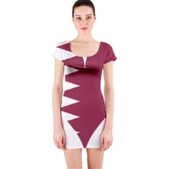 Heart Love Flag Qatar Short Sleeve Bodycon Dress by Celenk