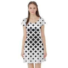 Square Pattern Monochrome Short Sleeve Skater Dress