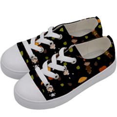 Pilgrims And Indians Pattern - Thanksgiving Kids  Low Top Canvas Sneakers by Valentinaart