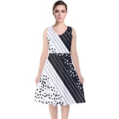 Pattern V-neck Midi Sleeveless Dress  by gasi