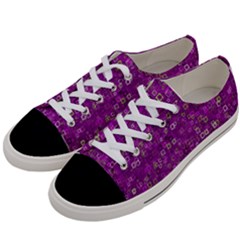 Pattern Women s Low Top Canvas Sneakers by gasi