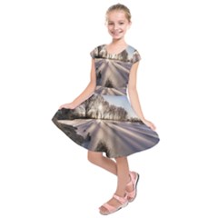 Winter Lake Cold Wintry Frozen Kids  Short Sleeve Dress