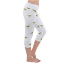 Birds Motif Pattern Capri Yoga Leggings View3