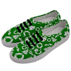 Green White Backdrop Background Card Christmas Men s Classic Low Top Sneakers by Celenk