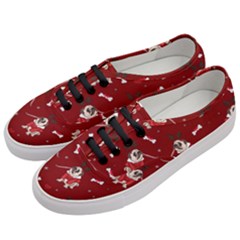 Pug Xmas Pattern Women s Classic Low Top Sneakers by Valentinaart