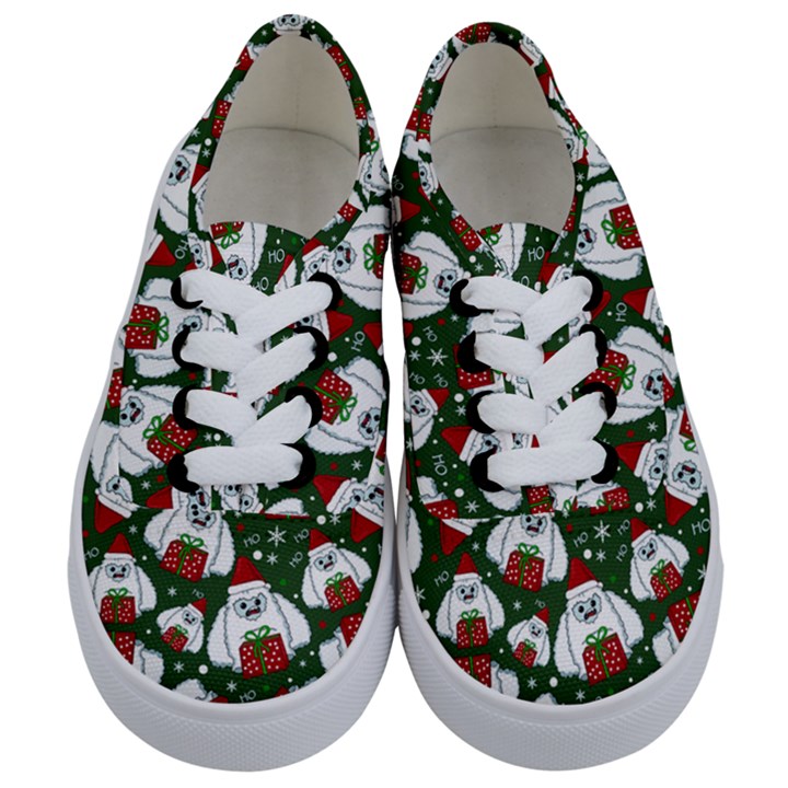 Yeti Xmas pattern Kids  Classic Low Top Sneakers