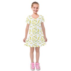 Chilli Pepers Pattern Motif Kids  Short Sleeve Velvet Dress by dflcprints