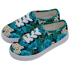 Light Blue Roses And Daisys Kids  Classic Low Top Sneakers by Bigfootshirtshop