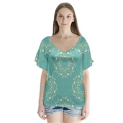 Floral Vintage Royal Frame Pattern V-neck Flutter Sleeve Top by Celenk