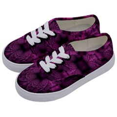 Fractal Magenta Pattern Geometry Kids  Classic Low Top Sneakers by Celenk