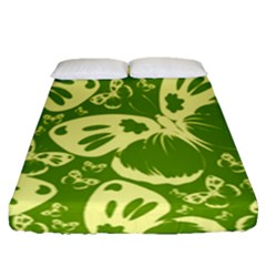 Pale Green Butterflies Pattern Fitted Sheet (queen Size) by Bigfootshirtshop