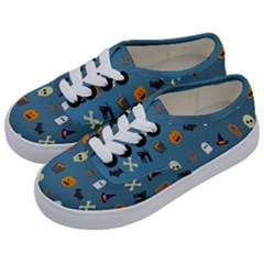 Halloween Cats Pumpkin Pattern Bat Kids  Classic Low Top Sneakers by Celenk