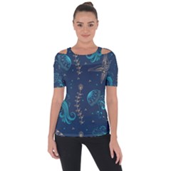 Arabesque Vintage Graphic Nature Short Sleeve Top