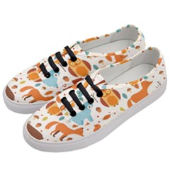 Woodland Friends Pattern Women s Classic Low Top Sneakers