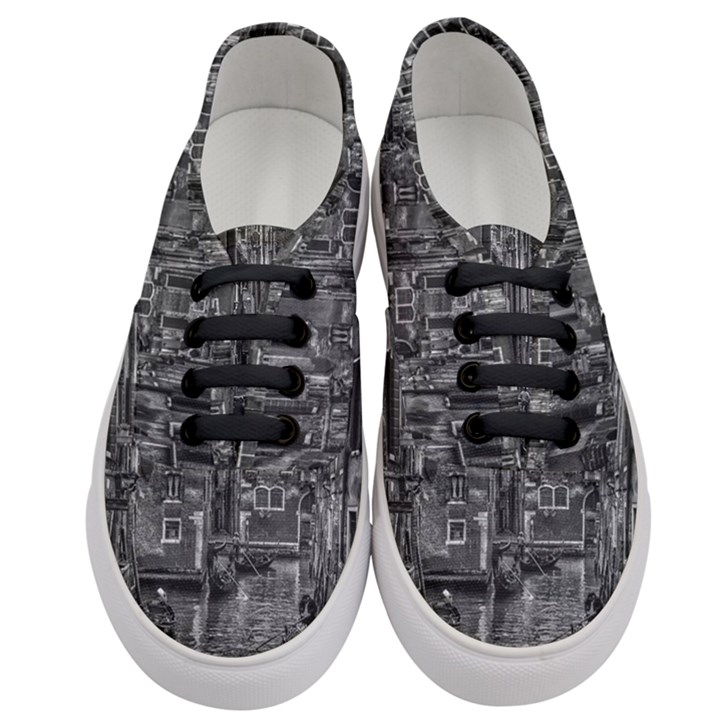 Venice Italy Gondola Boat Canal Women s Classic Low Top Sneakers