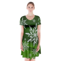 Christmas Star Ice Crystal Green Background Short Sleeve V-neck Flare Dress by BangZart