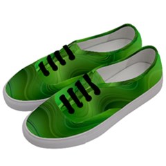 Green Wave Background Abstract Men s Classic Low Top Sneakers