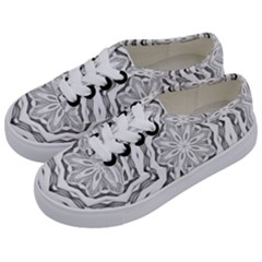 Mandala Pattern Floral Kids  Classic Low Top Sneakers