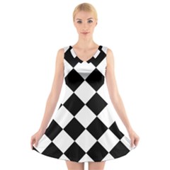 Grid Domino Bank And Black V-Neck Sleeveless Skater Dress