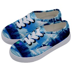 Ski Holidays Landscape Blue Kids  Classic Low Top Sneakers