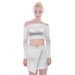 Background Line Motion Curve Off Shoulder Top With Mini Skirt Set by BangZart