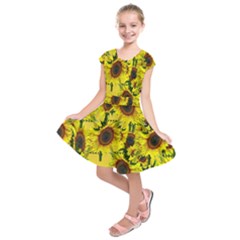 Sun Flower Pattern Background Kids  Short Sleeve Dress by Celenk