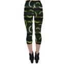 Abstract Dark Blur Texture Capri Leggings  View2