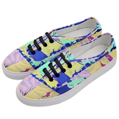 Girlfriend  respect Her   Women s Classic Low Top Sneakers by inspyremerevolution