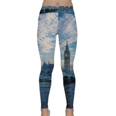 London Westminster Landmark England Classic Yoga Leggings by Celenk