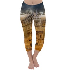 Palace Monument Architecture Capri Winter Leggings 