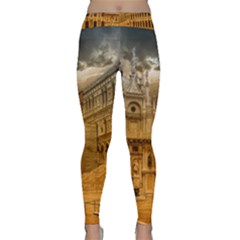 Palace Monument Architecture Classic Yoga Leggings