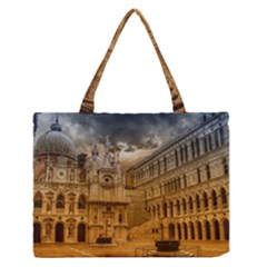 Palace Monument Architecture Zipper Medium Tote Bag