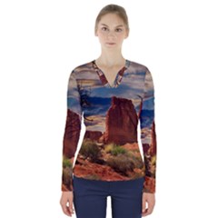 Bryce Canyon Usa Canyon Bryce V-neck Long Sleeve Top by Celenk