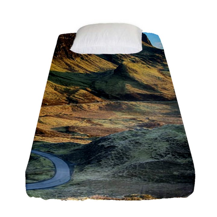 Nature Landscape Mountains Outdoor Fitted Sheet (Single Size)