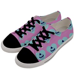 Cupcakes In Pink Men s Low Top Canvas Sneakers by snowwhitegirl