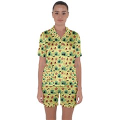 Yellow Sea Whales Satin Short Sleeve Pyjamas Set