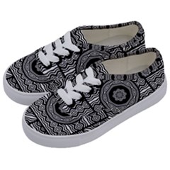 Wavy Panels Kids  Classic Low Top Sneakers by linceazul