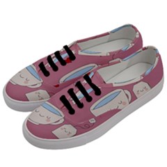 Cute Tea Men s Classic Low Top Sneakers