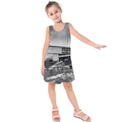 Omaha Airfield Airplain Hangar Kids  Sleeveless Dress