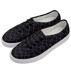 Black And White Grid Pattern Women s Classic Low Top Sneakers by dflcprints