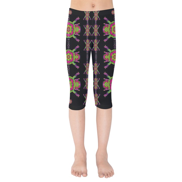 Paradise Flowers In A Decorative Jungle Kids  Capri Leggings 