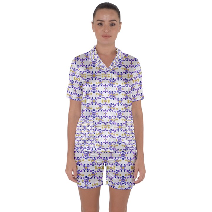 Decorative Ornate Pattern Satin Short Sleeve Pyjamas Set