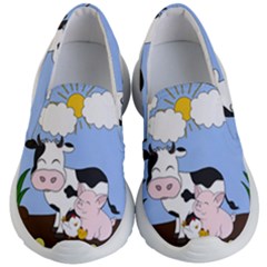 Friends Not Food - Cute Pig And Chicken Kid s Lightweight Slip Ons by Valentinaart