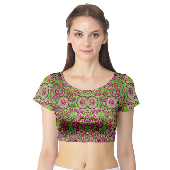 Love The Wood Garden Of Apples Short Sleeve Crop Top