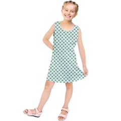 Green Heart-shaped Clover On White St  Patrick s Day Kids  Tunic Dress by PodArtist