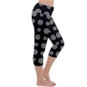 Dark Stylized Floral Pattern Capri Yoga Leggings View3