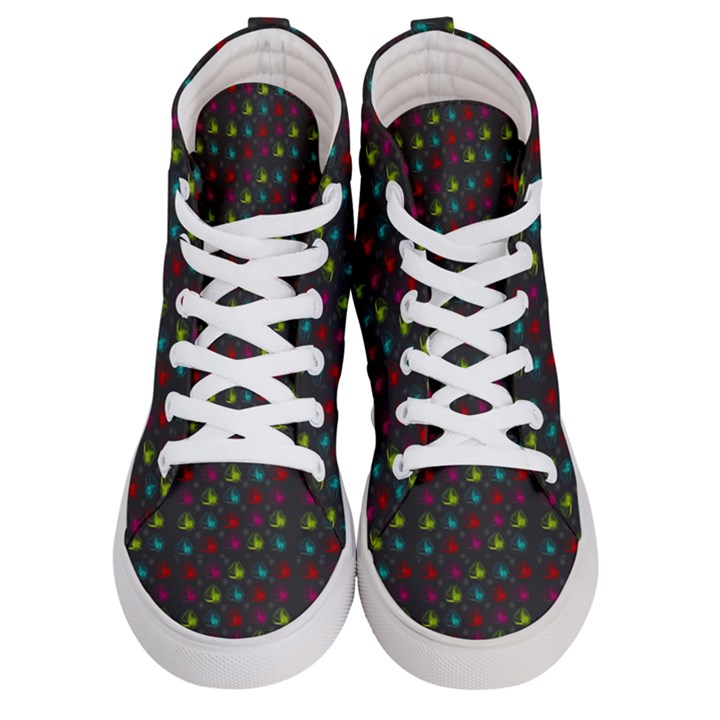 Roses Raining For Love  In Pop Art Women s Hi-Top Skate Sneakers